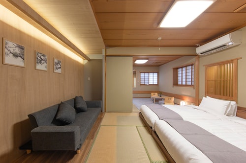 Ｒ１．東京新宿中心地．広々とした和風モダン部屋／民泊