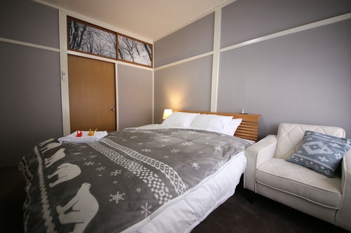 ☆おしゃれロッジ19名まで!ペットOK!スキーのまま出入で大自然の中で楽しめる一棟貸切 ^