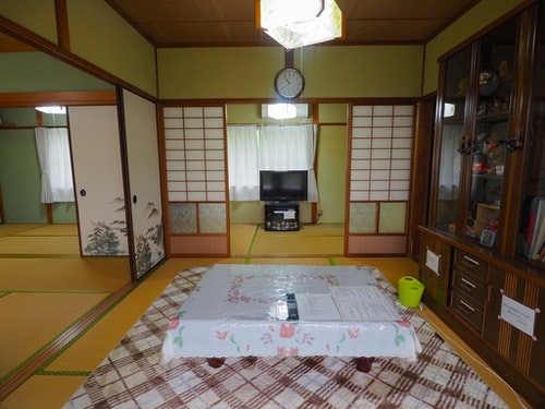 ウェルカムハウス ^