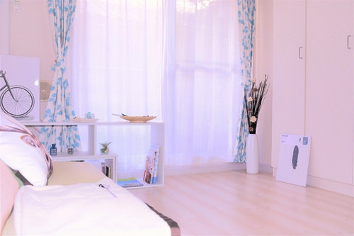 下北沢駅６０秒！新宿まで７分＊渋谷まで４分＊の最高立地、スタイリッシュの部屋！（Ｗｉ－Ｆｉ）　＾