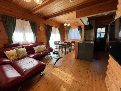 Swiss Chalet白馬 3LDK 8名様用貸別荘 ^