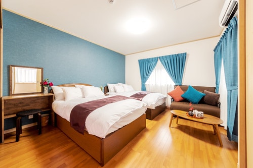 ＲＥ東京２０１号室　＾