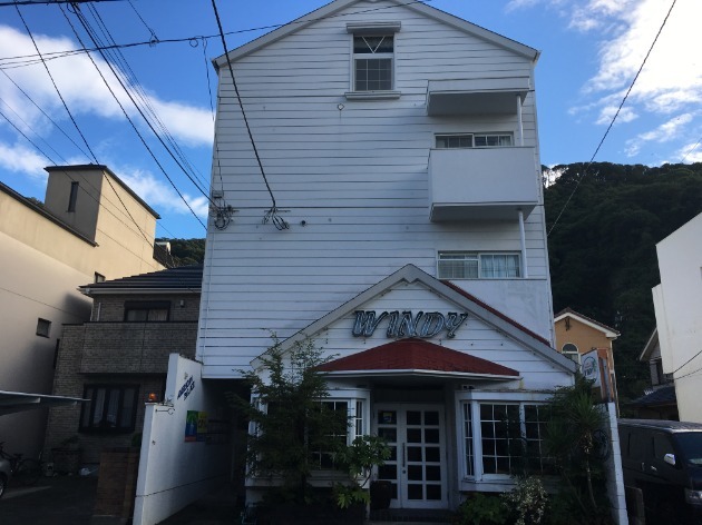 Ａｍｅｒｉｃａｎ　Ｐａｌａｃｅ　－仲良し夫婦がお出迎え－　＾