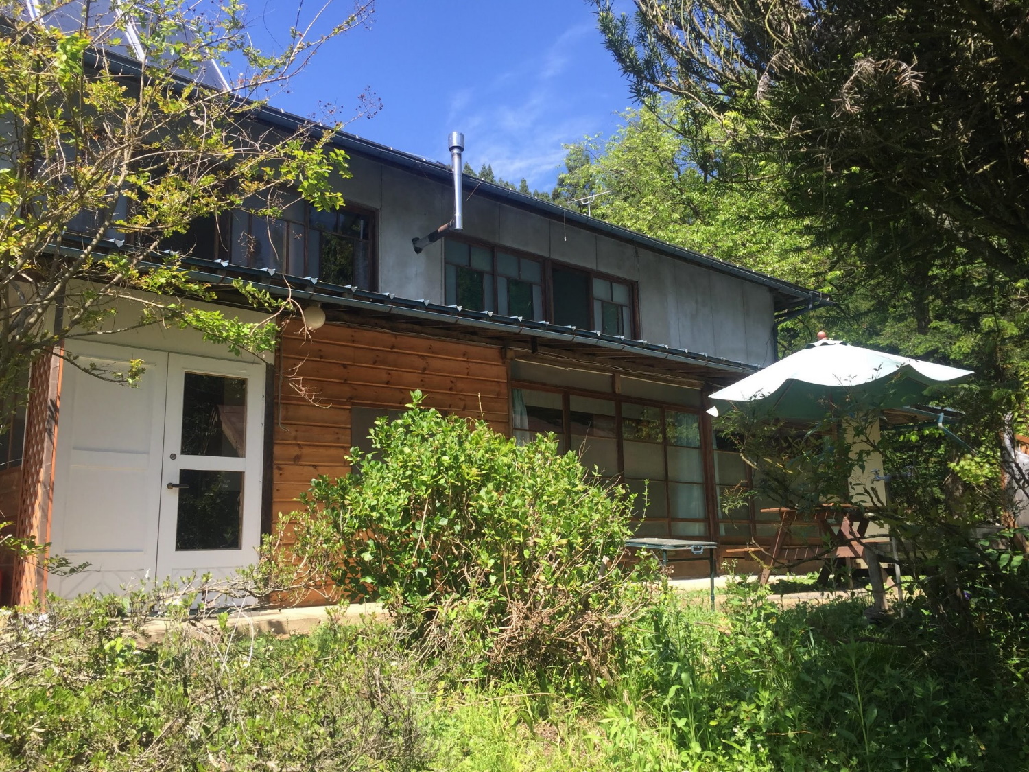 北アルプスを望む自然の中の古民家/民泊