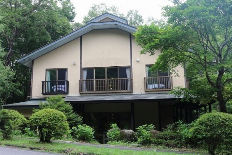 那須リゾートＭＯＭＩＪＩ　５０畳リビング＋ウッドデッキでＢＢＱ＋プライベートサウナ／民泊