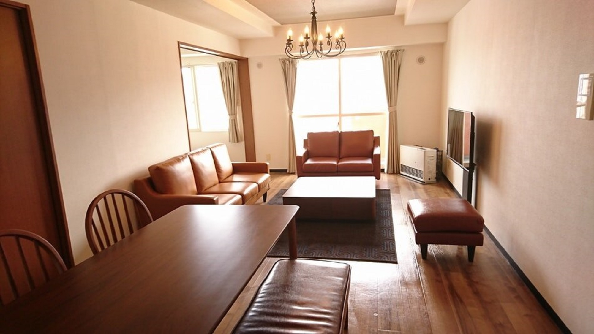 広々リビングルームと3ベッドルーム!マンションの1室をまるごと貸し切り。/民泊