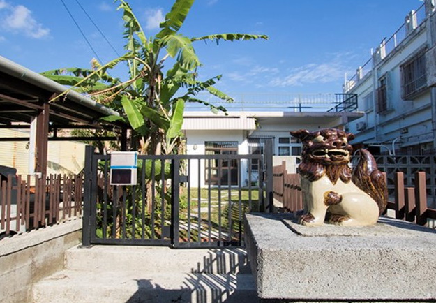 【Bonds House】昔ながらの沖縄の建物をそのまま活かしたホッとする空間 ^