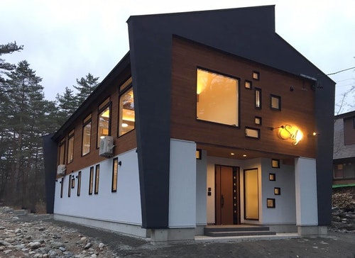 Salji 5LDK 10名用貸別荘 ^