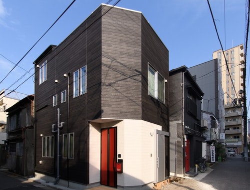 馬一ＩＮＮ　＾