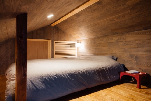 ＢＥＤ　ＡＮＤ　ＣＲＡＦＴ