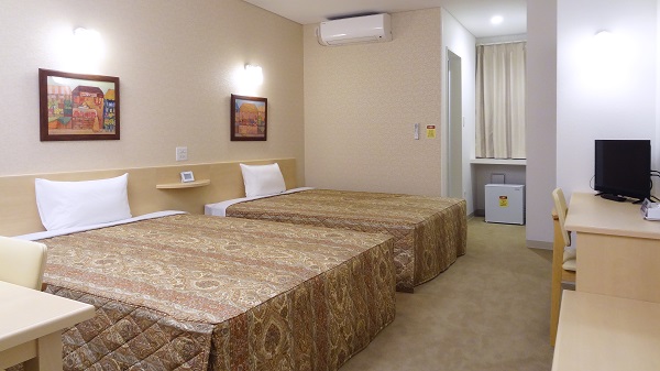 ファミリーロッジ旅籠屋・大阪枚方店