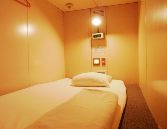 カプセルホテル ブロックルーム