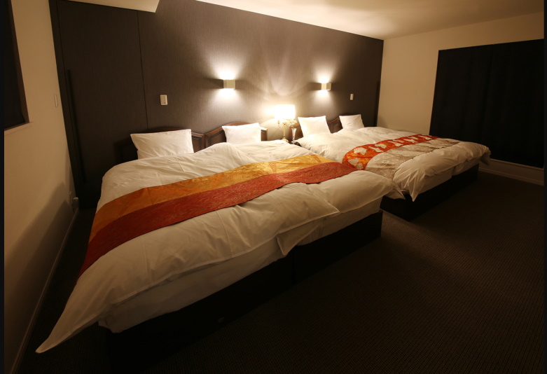 光と水の邸宅　（高級貸別荘　鎌倉・由比ヶ浜）