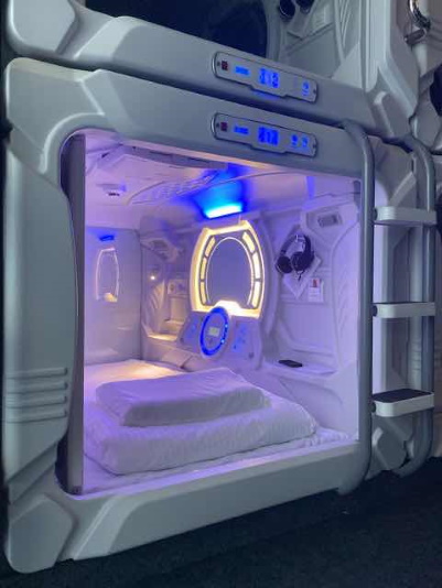 Capsule Hotel 2ND BOX