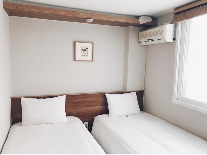 Ｈｏｓｔｅｌ　Ｉｎｉ．ｋｏｂｅ