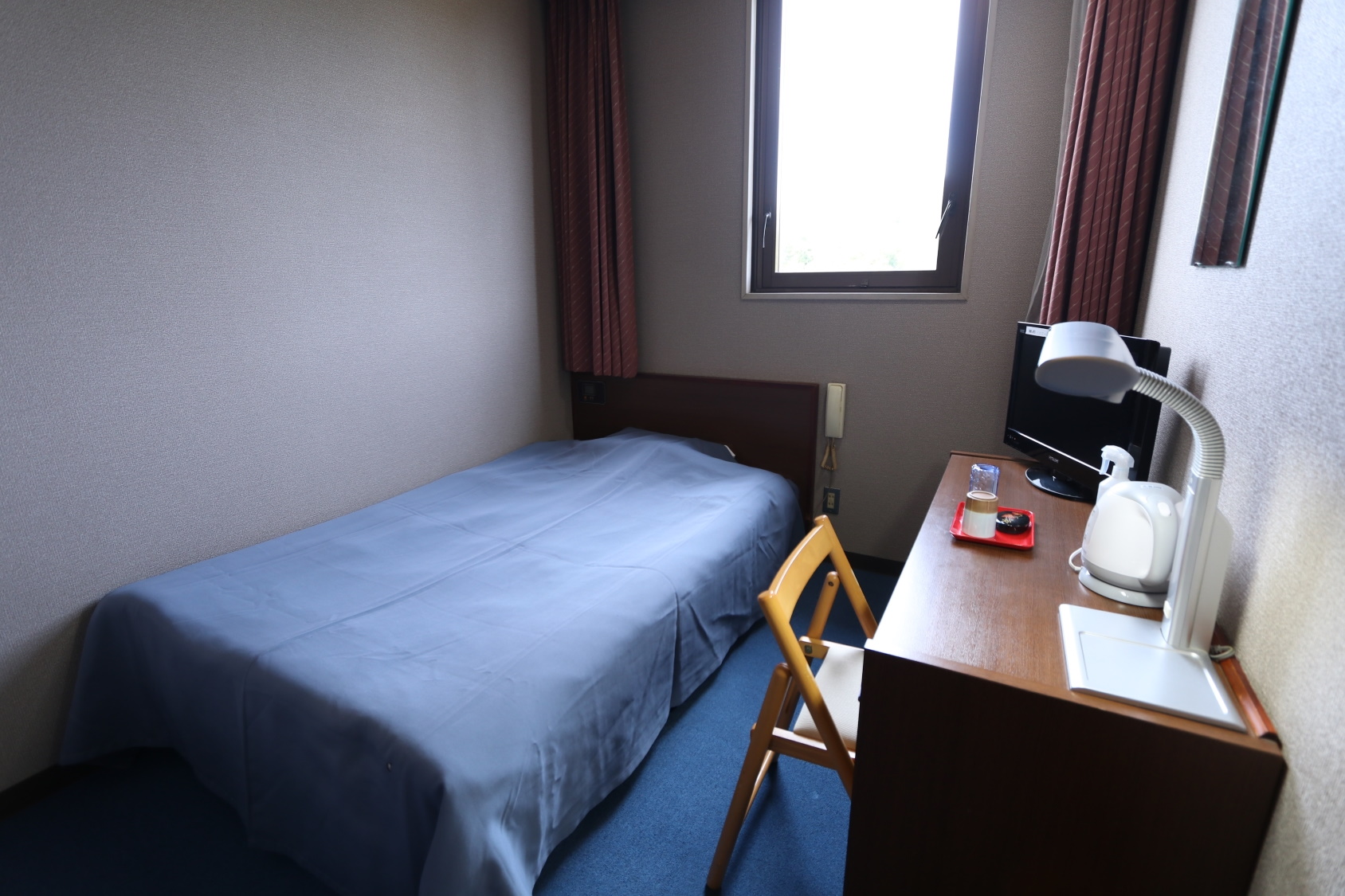 ビジネスホテル・レストラン山水