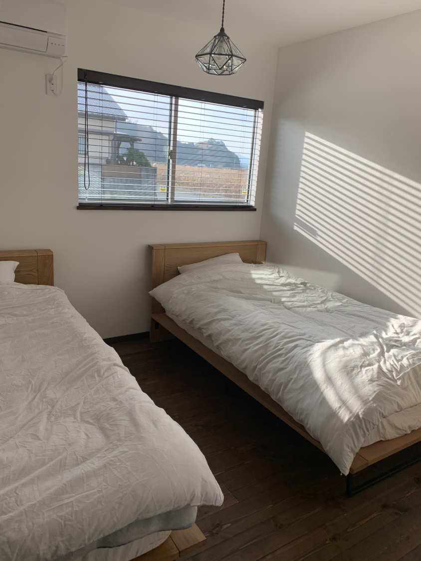 Ａｎｏｔｈｅｒ　Ｌｉｖｉｎｇ