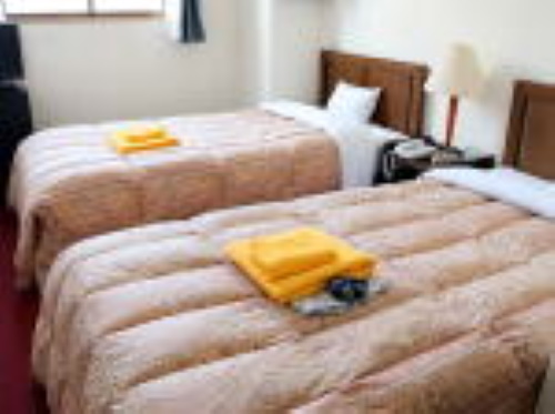 ビジネスホテル港