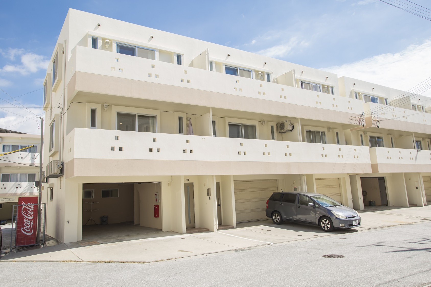 RIVER SIDE TOWN SEIWA