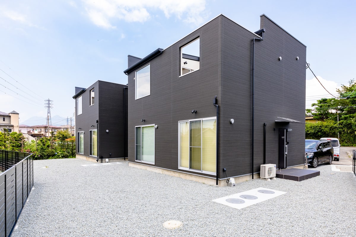 Ｆｒａｍｅ　Ｖｉｅｗ　Ｍｔ．Ｆｕｊｉ　Ｖｉｌｌａ－ｗｅｓｔ