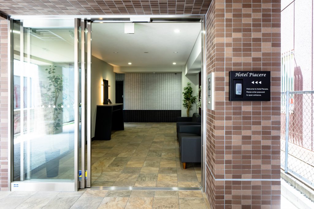 ホテル ピアチェーレなんば