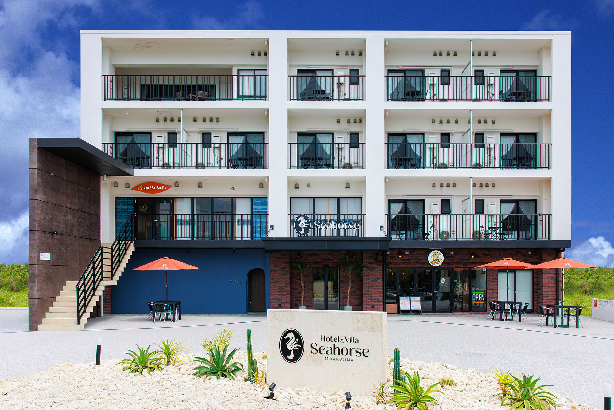 Hotel & Villa Seahorse MIYAKOJIMA<宮古島>