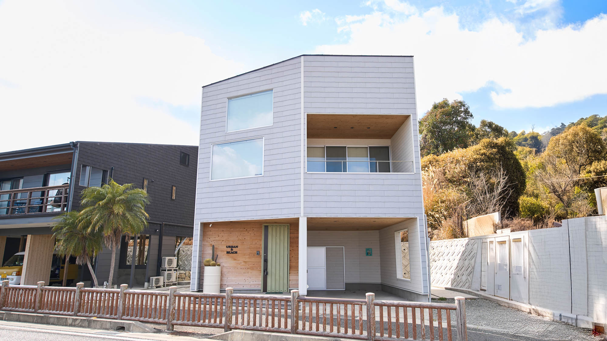 URBAN & BEACH<淡路島>