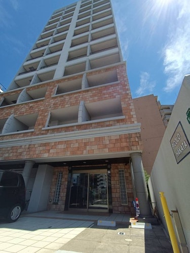 博多駅まで徒歩5分!敷地内の激安駐車場あり!最上階豪華ステイ!River Sky Hakata/民泊