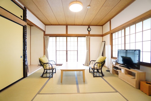 Ｔ－ＨＯＵＳＥ　＾