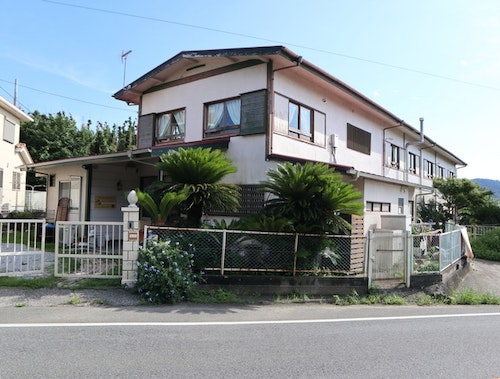 ペンション アルバ ^