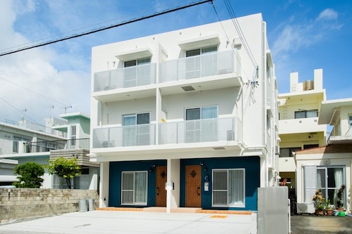 マカナレアリゾート沖縄 150m2ペンション 大人数16名可 BBQ可 コンビニ2分 ^