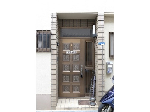 テラセハウス 〜駅近くの広々とした快適なお部屋♪〜/民泊