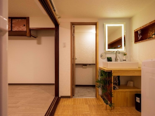 米御・鹿鳴芳／民泊