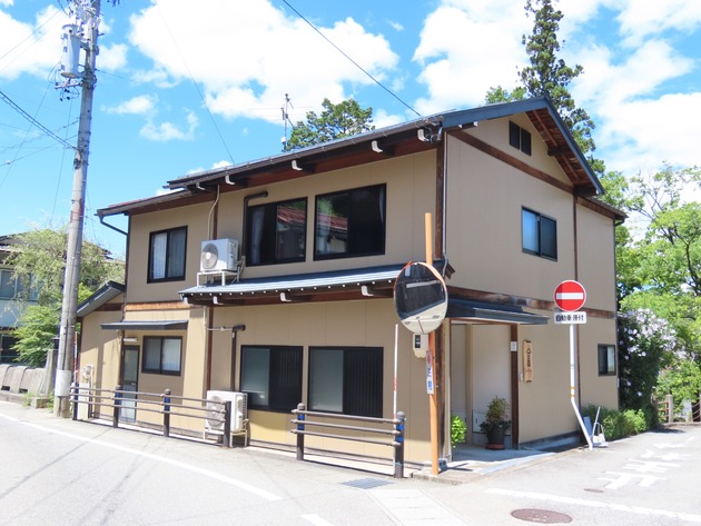 <高山市内では希少な川沿いの貸切一軒宿>SORAMACH(そらまち)/民泊