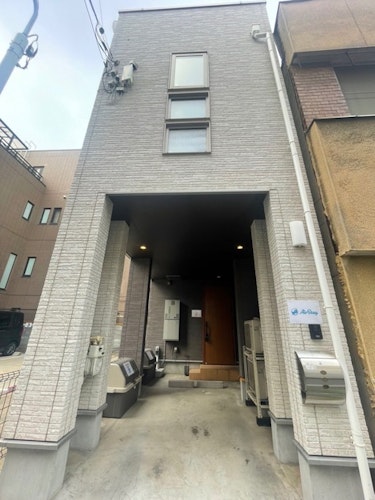 浅草の綺麗な一軒家で暮らすように泊まる／駐車場完備（小型のみ）／民泊