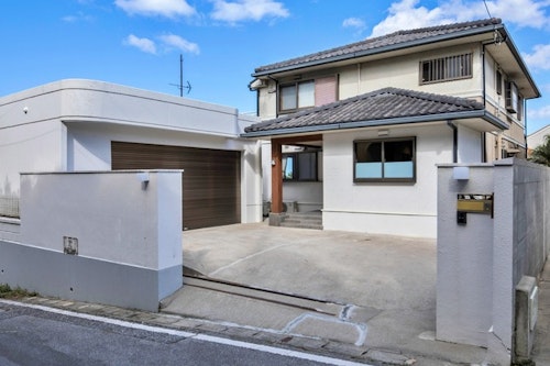 恩納民泊 丸ハウス〜オーシャンビューBBQ広々一軒家貸切5LDK ^