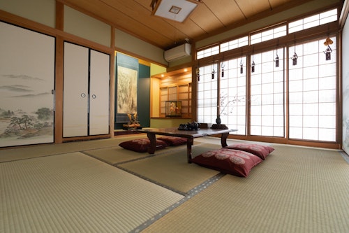 パーティー可能なんば心斎橋1駅、トイレバスルーム2つ、通天閣近く、セルフチェックイン、駅近い/民泊