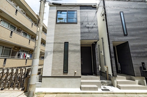 ｓｋｙｔｒｅｅ　ｈｏｕｓｅ　＾