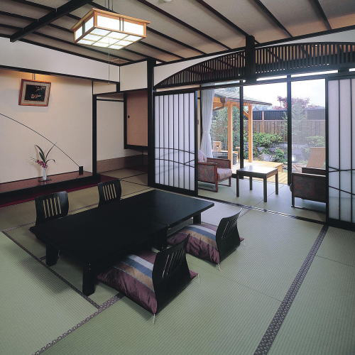 割烹旅館　越前満月