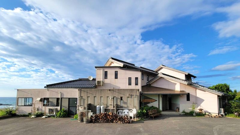 海辺のゲストハウス キアーミ