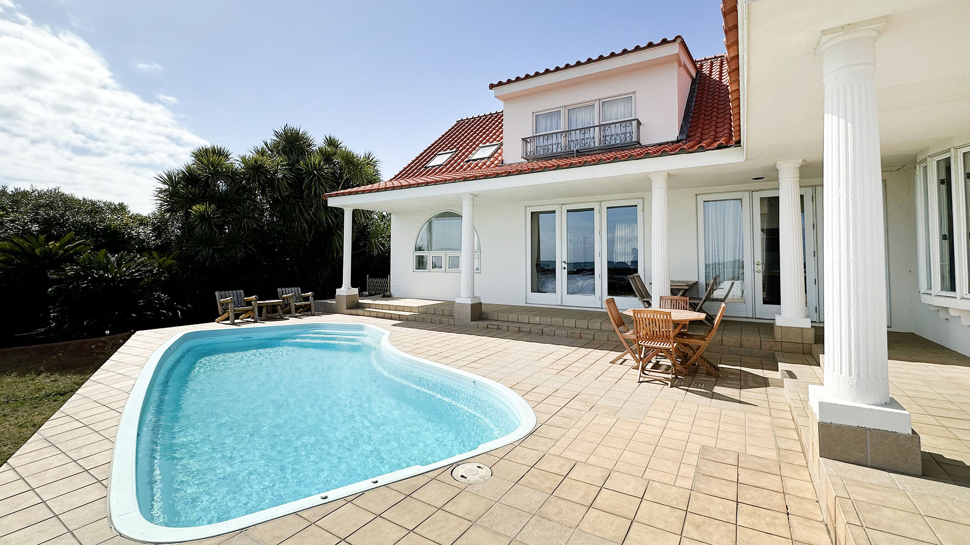 Beach Resort 〜CHIKURA〜