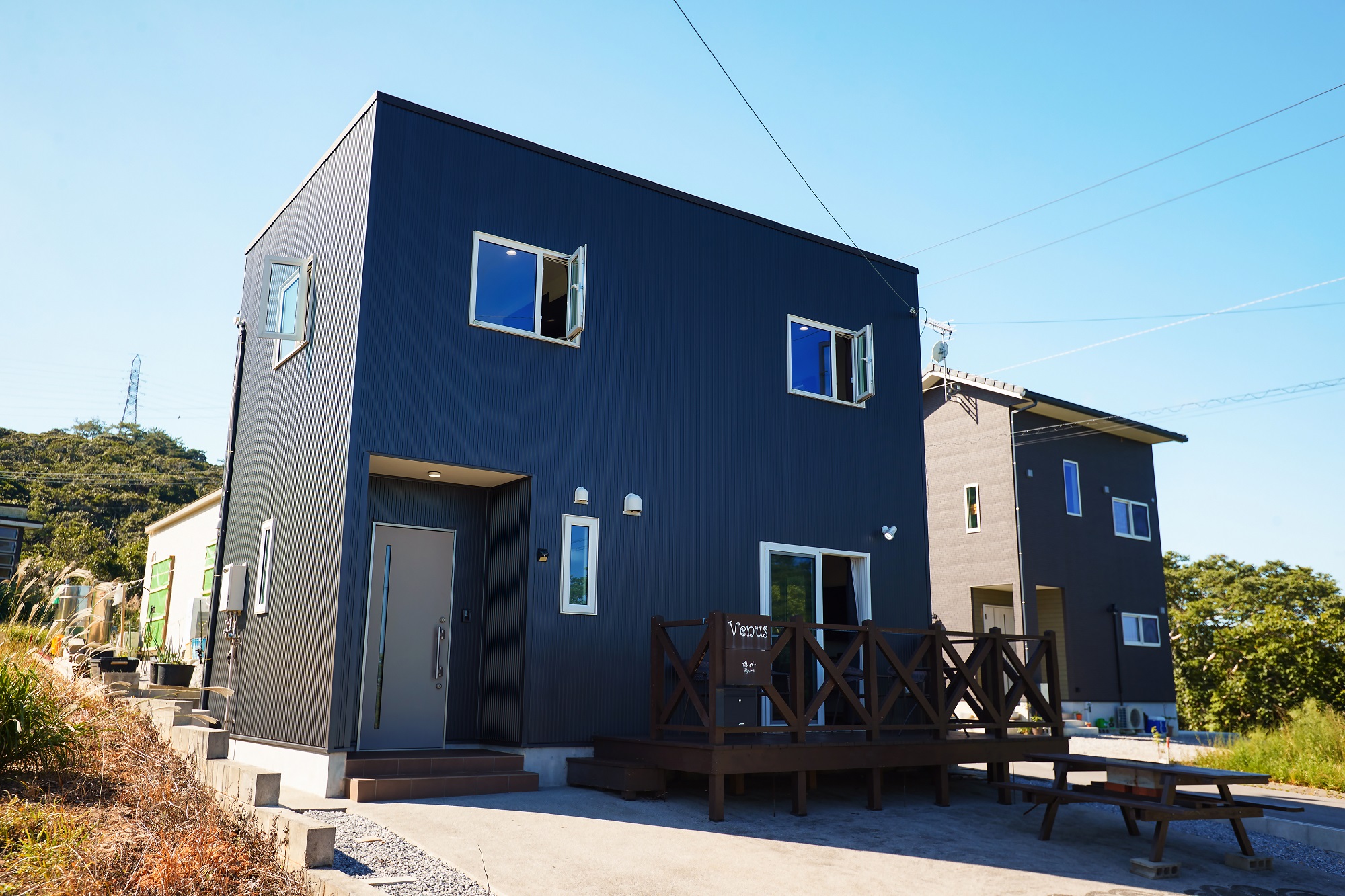 ＣＯＤＥ　ＲＯＯＭＳ　ＯＫＩＮＡＷＡ