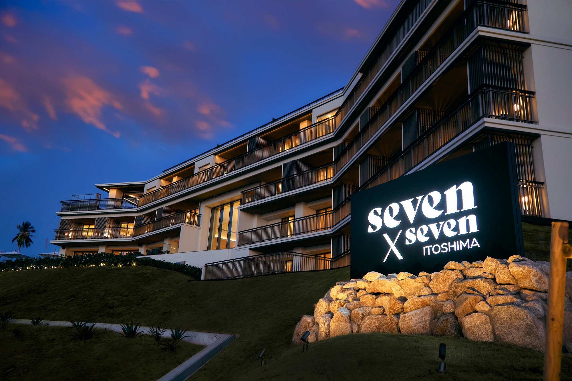 ｓｅｖｅｎ　ｘ　ｓｅｖｅｎ　糸島