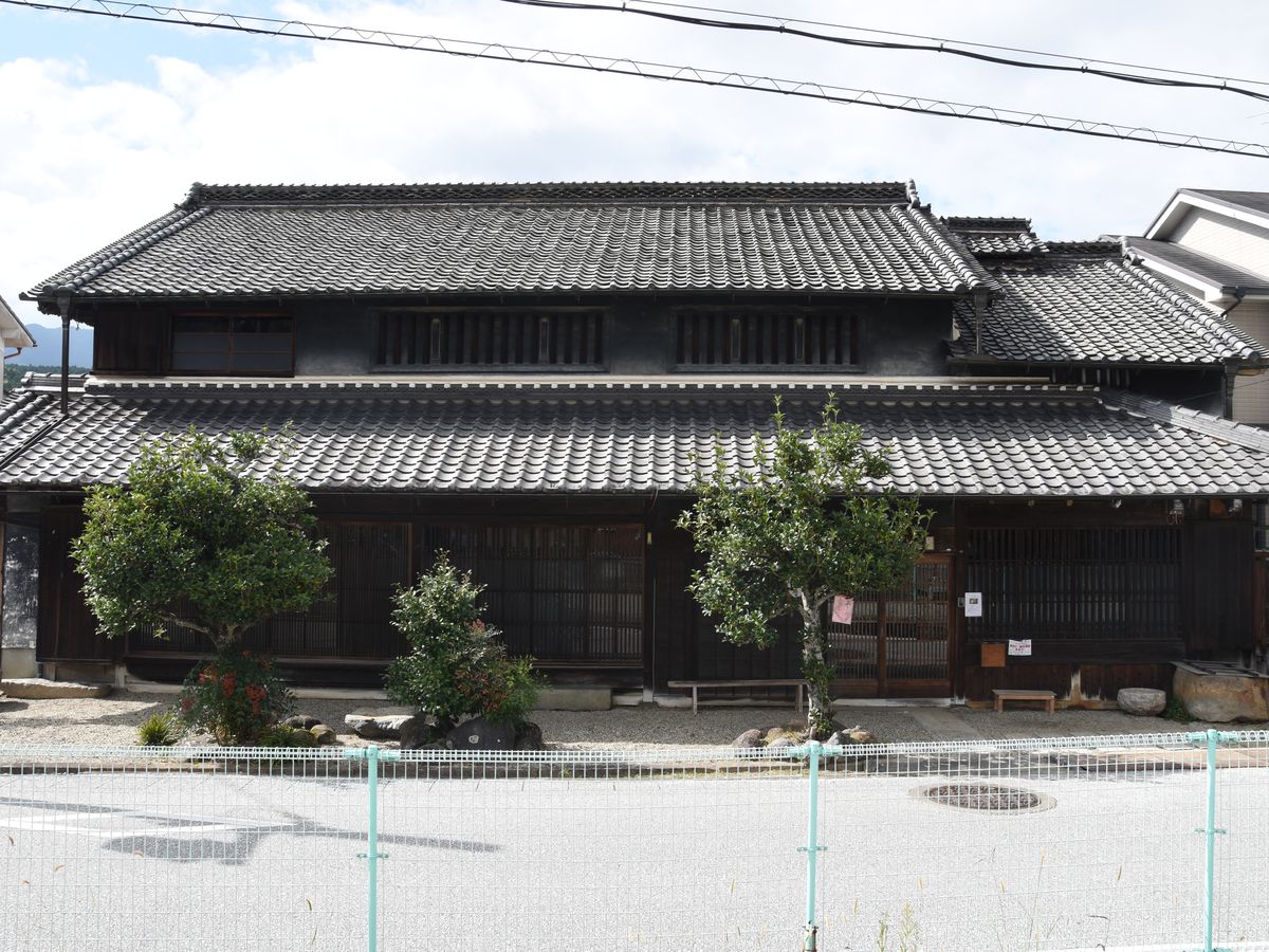 薬草茶が味わえる宿「奈の音」