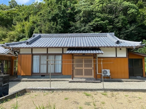 民泊 あざし ひっそり民家の中にある”はなれ1棟貸し” (食事代別料金) ^