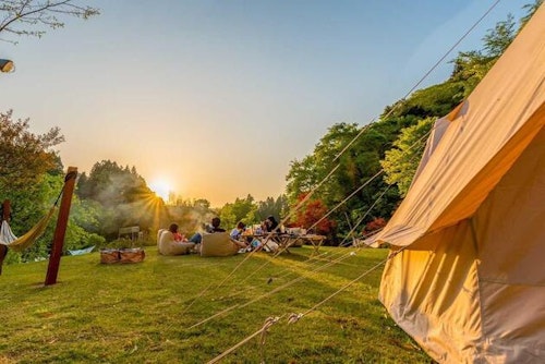 REWILD RIVERSIDE GLAMPING HILL ^