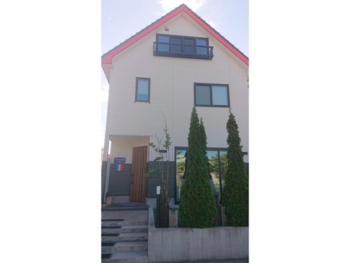 泊まれるフレンチ食堂イーデバシ ^