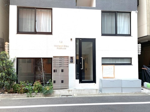 ＡＫＡＲＩＹＡ　ＡＳＡＫＵＳＡ（燈屋浅草）　＾