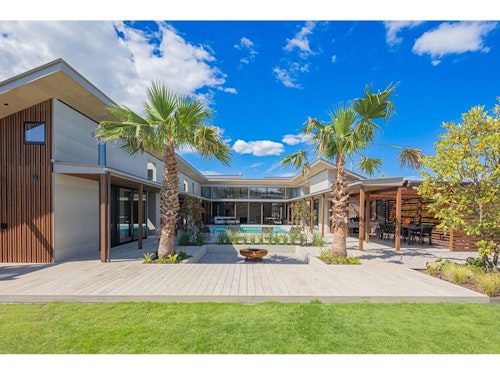 SEA-LIFE TSURIGASAKI ^