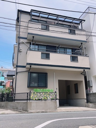 上野や浅草に近い　１２０ｍ２５ＬＤＫ戸建　無料駐車場　２つ浴室　＾